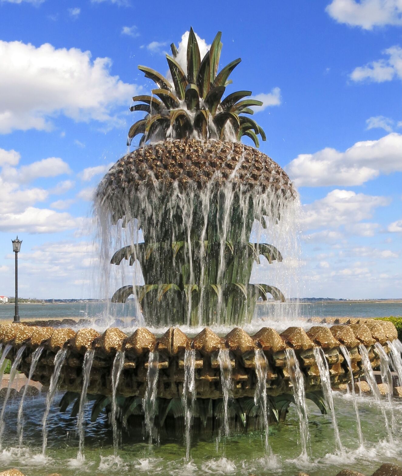 Waterfront Park's Pineapple Fountain